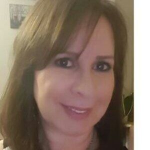 Meet your Posher, Debby